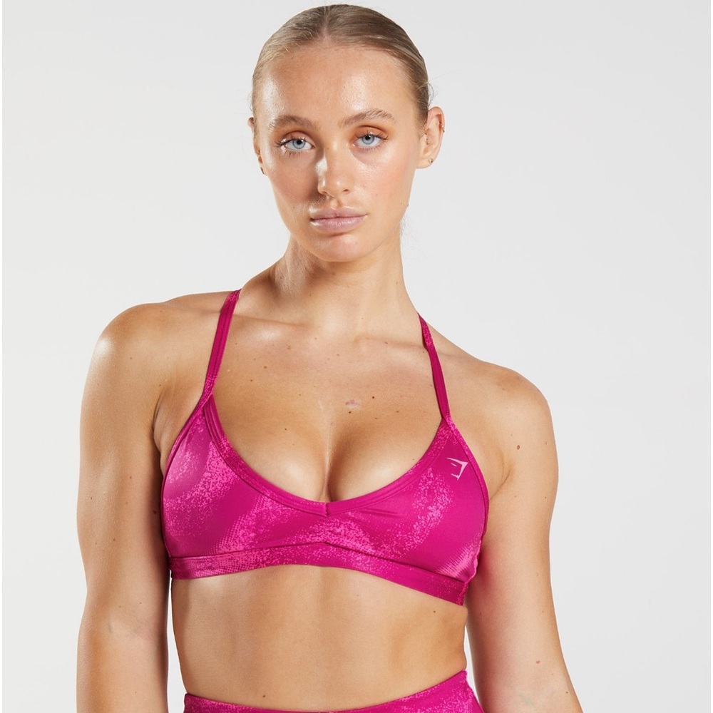 Gymshark Minimal Sports Bra Magenta Pink